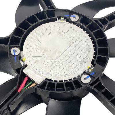 Plastik Cooling Radiator Fan Assembly Untuk Jeep Wrangler Bagian Sistem Pendingin Mesin Mobil 68211602ABD