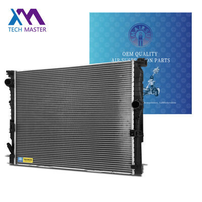 Radiator Aluminium Otomatis untuk BMW 5 G30 F90 520 I 2017- OE 17118743664 17118650745 17118686026 Radiator Bagian Otomatis Berkualitas Panjang