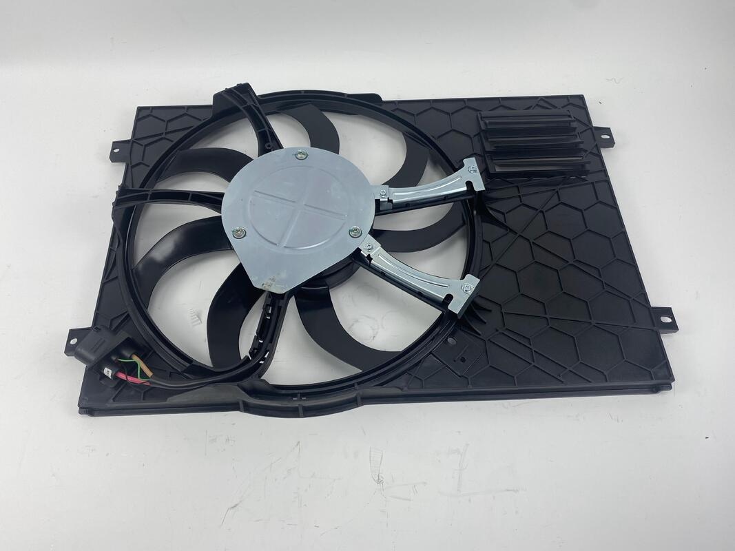 Kipas pendingin mobil otomatis untuk VW TIGUAN 9B9 5N Kipas pendingin radiator otomatis 5N0121205K