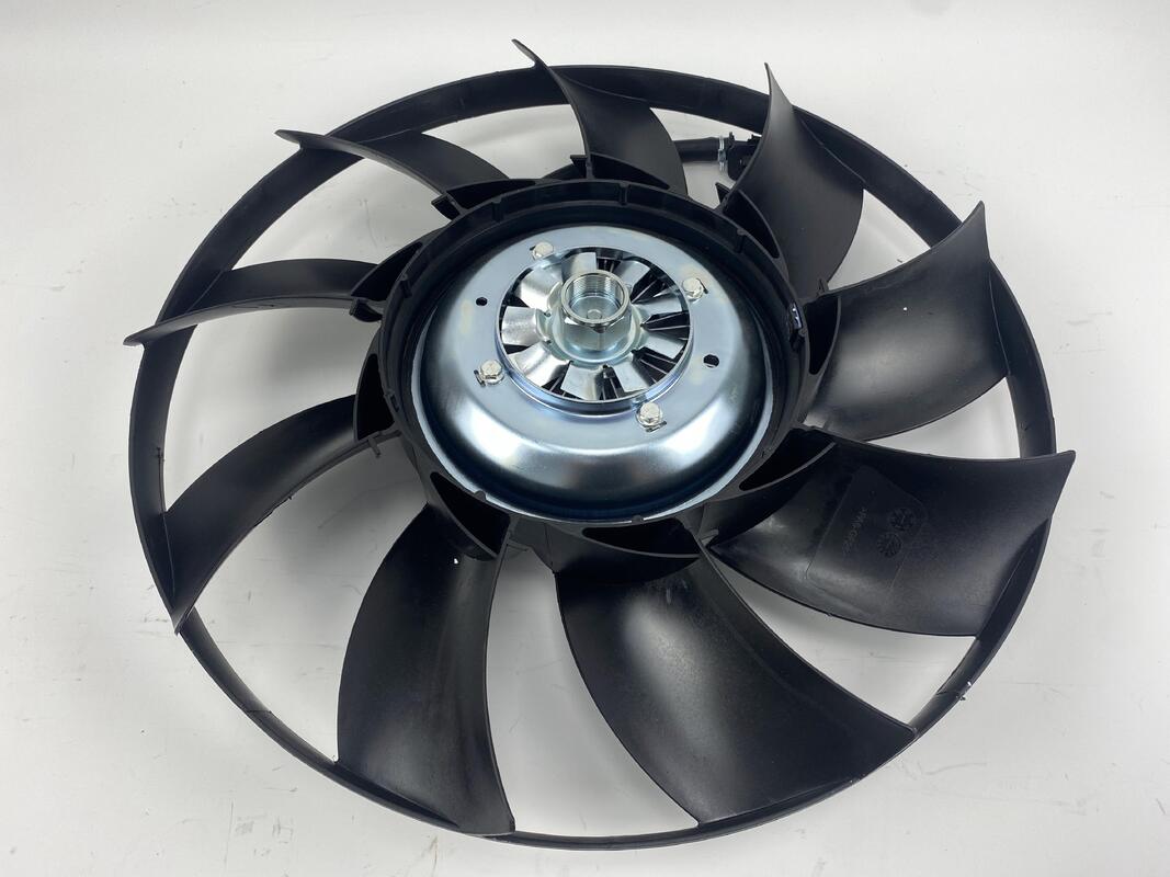 Blade Cooling Electric Radiator Fan LR012644 LR112860 untuk LAND ROVER Discovery 3 4 Range Rover Sport